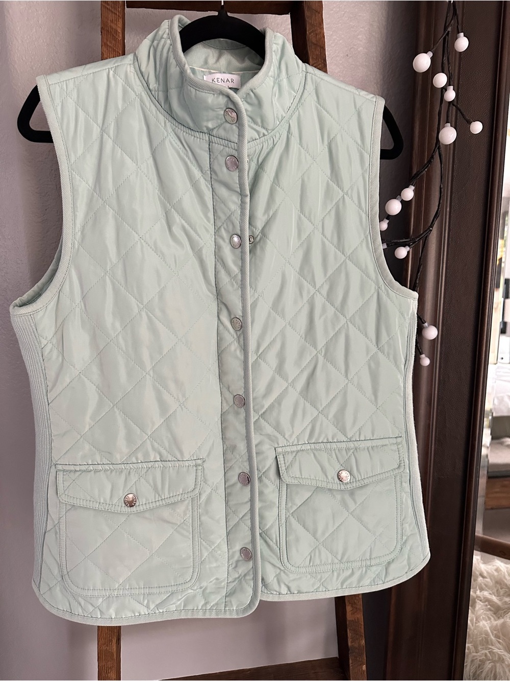 Kenar Quilted Sleeveless Vest in Mint Green size large